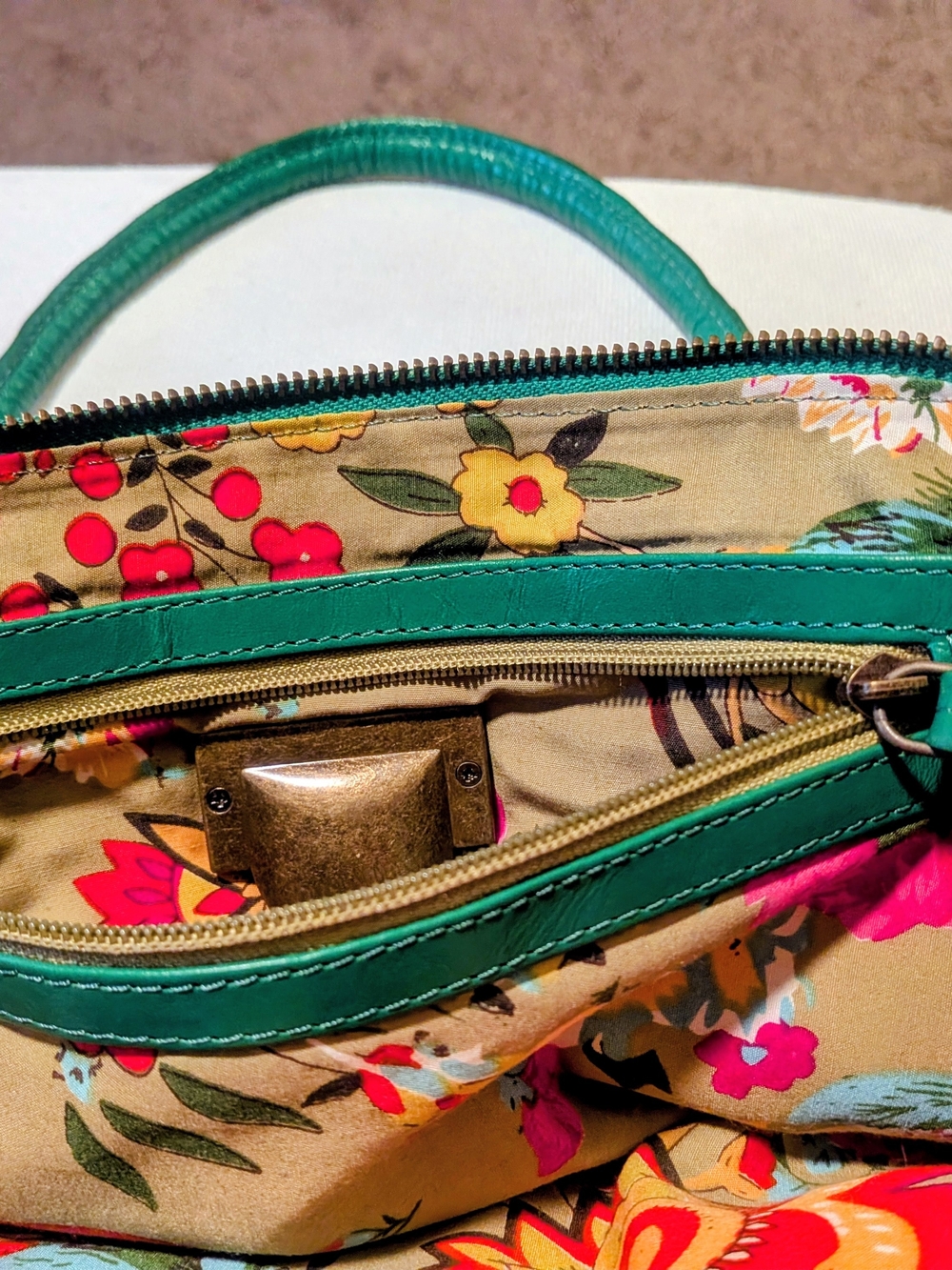 Vintage Latico Leather Satchel Handbag with Gold Accent - Picture 6 of 9